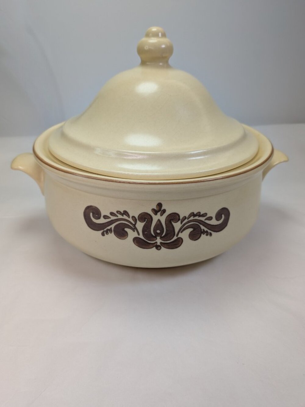 Vintage Pfaltzgraff Village Stoneware Casserole Dish with Lid Covered Bowl